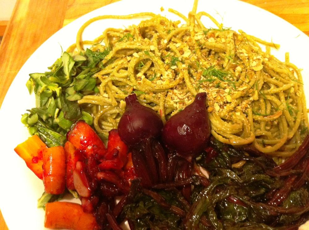 Gluten-Free Spinach Spaghetti with Roasted Vegetables