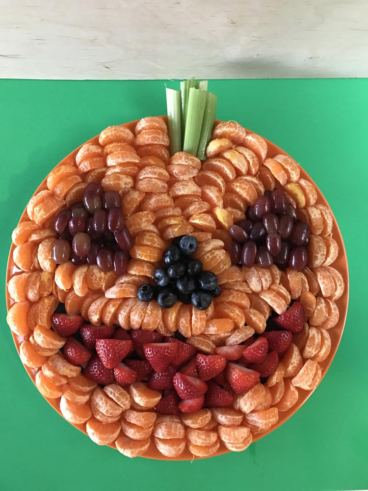 Fun, Nutritious, and Delicious Halloween Fruit Tray Pumpkin!